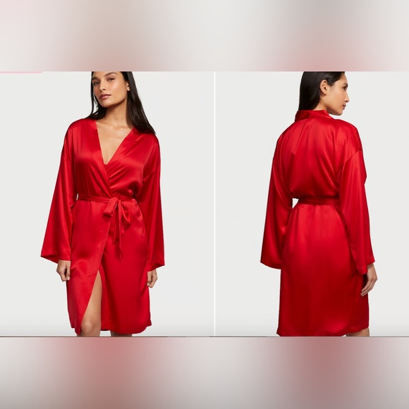 Victoria’s Secret Robe - Picture 2 of 4